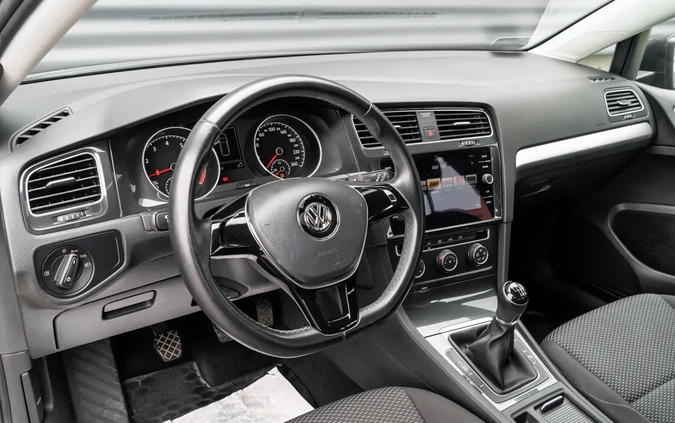 Volkswagen Golf cena 58900 przebieg: 81056, rok produkcji 2020 z Czeladź małe 211